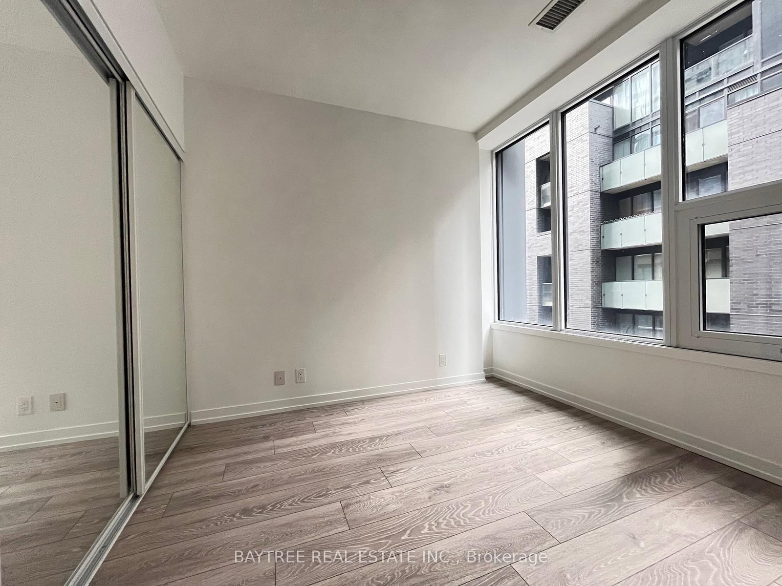 55 Mercer Street, Unit 610 - Photo 8