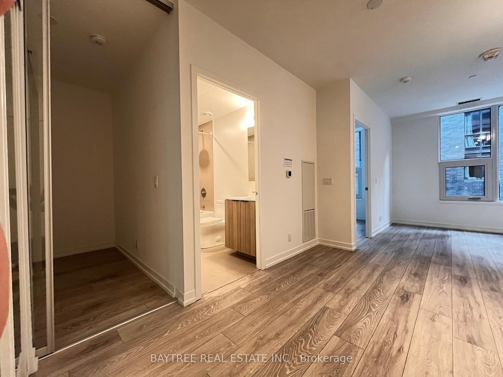 55 Mercer Street, Unit 610 - Photo 9