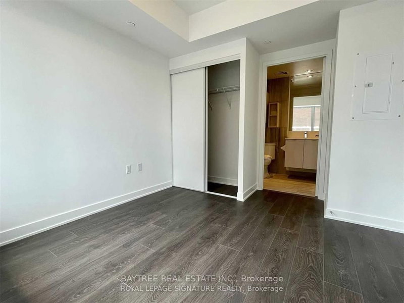 home for lease on 708-195 Redpath Avenue
