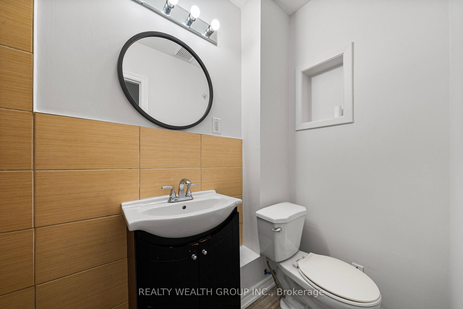 566 Queen Street W, Unit 1 - Photo 14