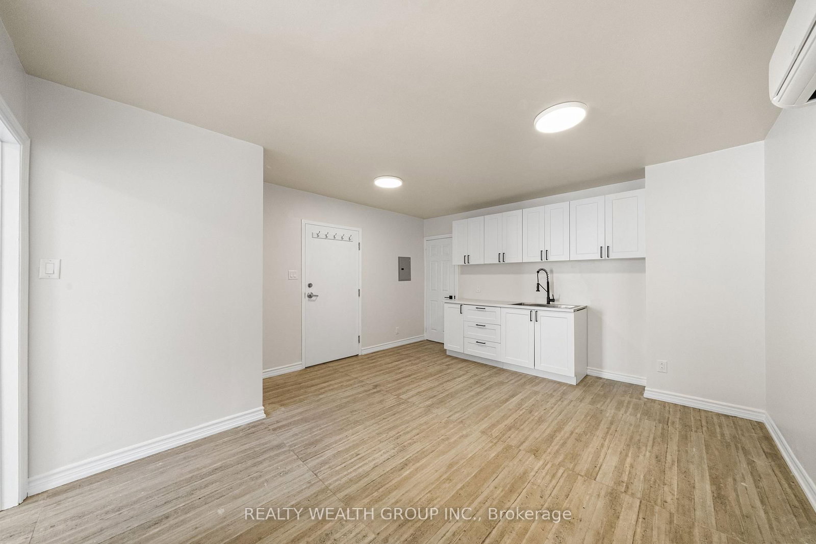 Condo for lease at 3-566 Queen Street, Toronto, Ontario, M5V 2B5 - Kensington-Chinatown - MLS: C12999220