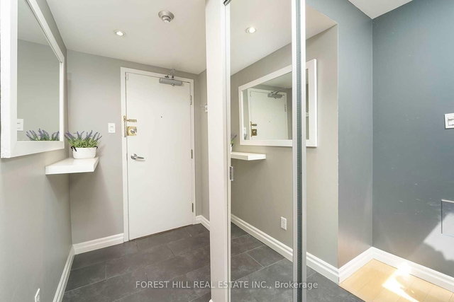 4 - 1174 Yonge Street