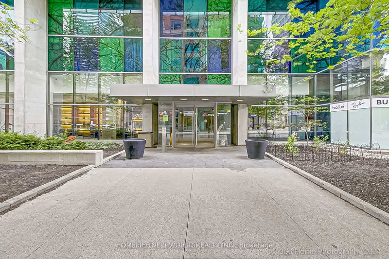 home for lease on 3101-37 Grosvenor Street