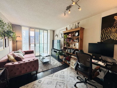 1010 - 323 Richmond St | Toronto | Image