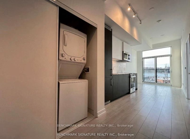 709 - 500 Dupont St, Toronto, M6G 1Y7 | Image 3