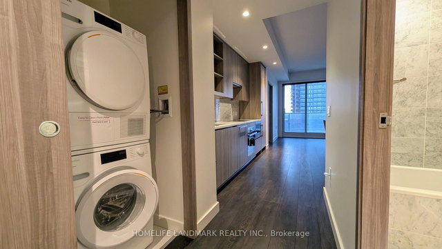 1110 - 95 McMahon Drive