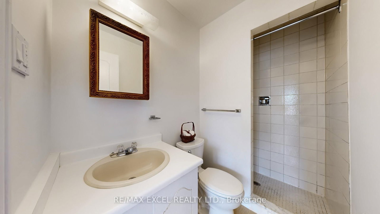 Townhouse for sale at 3 Red Maple Court, Toronto, Ontario, M2K 2T4 - Bayview Village - MLS: C12999390