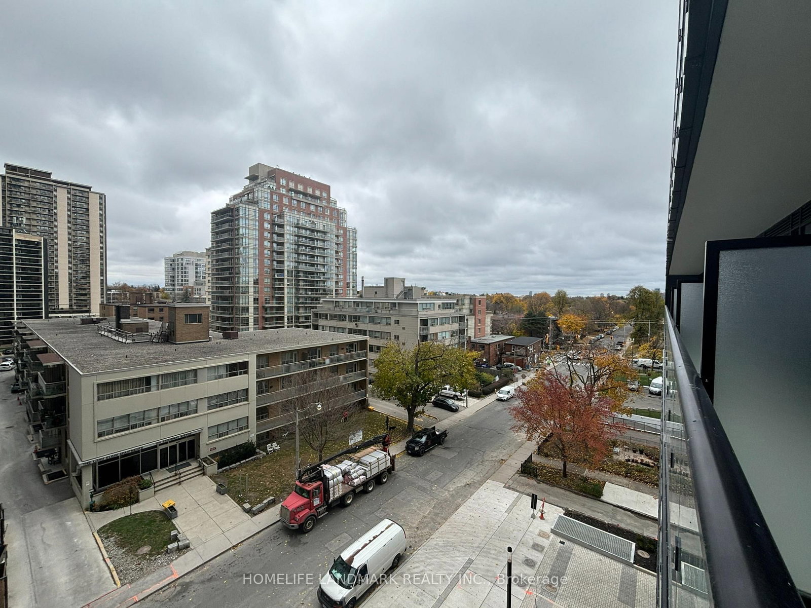 117 Broadway Avenue, Unit 609 - Photo 11