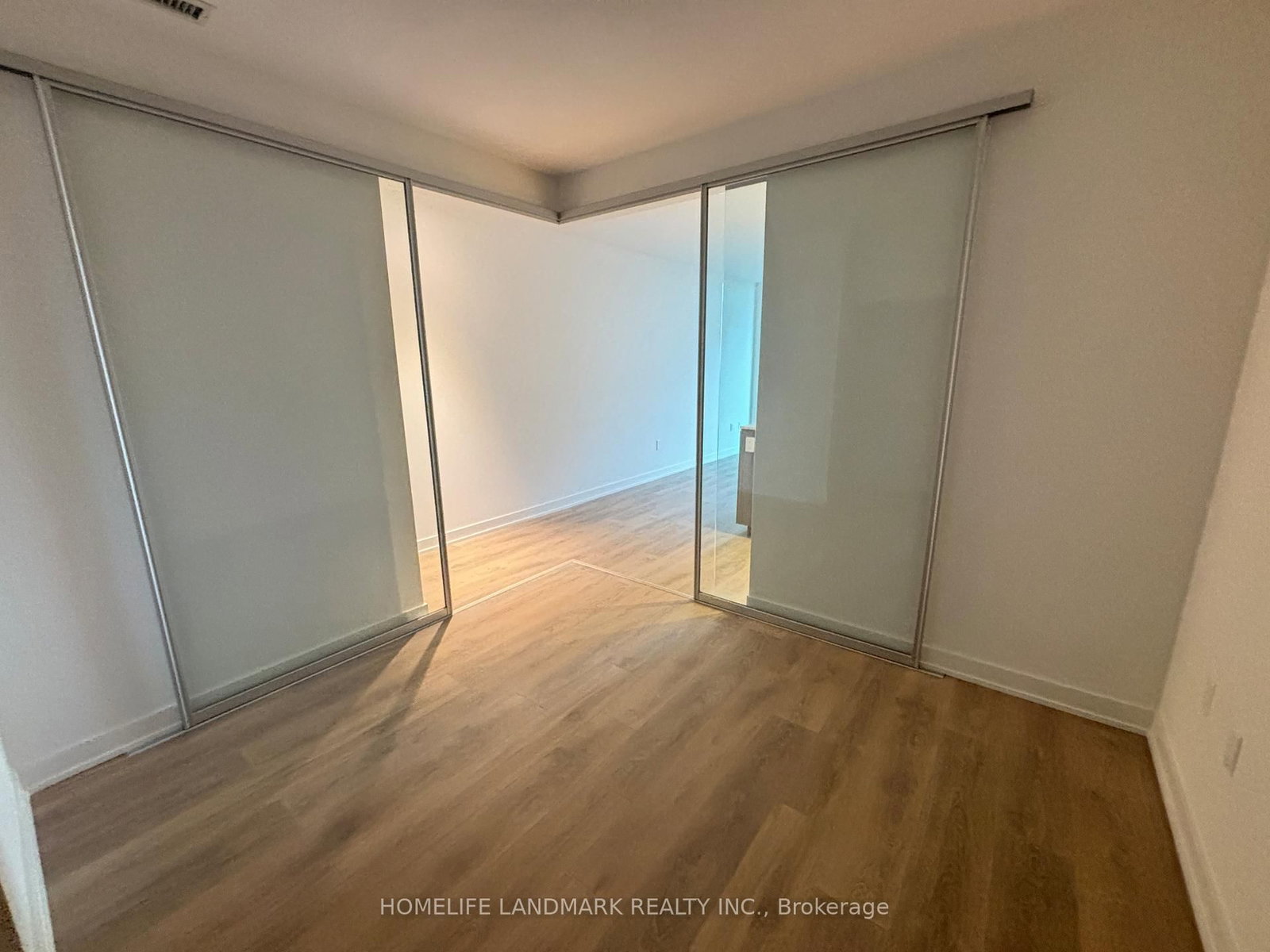 Condo for lease at 609-117 Broadway Avenue, Toronto, Ontario, M4P 1V3 - Mount Pleasant West - MLS: C12999404