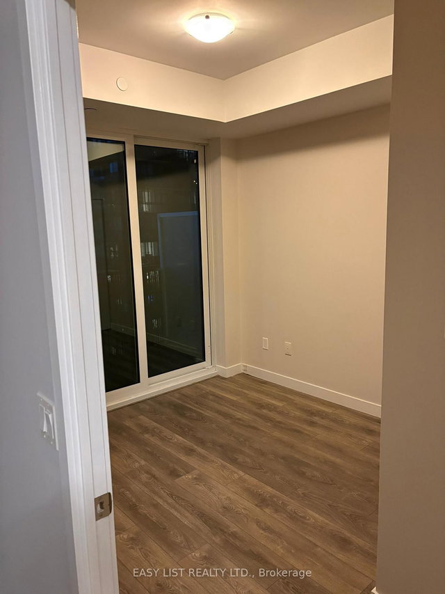 2606 - 8 Eglinton Avenue E E