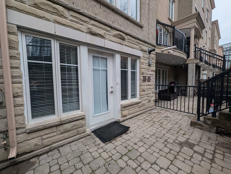 home for lease on 1218-21 Pirandello Street