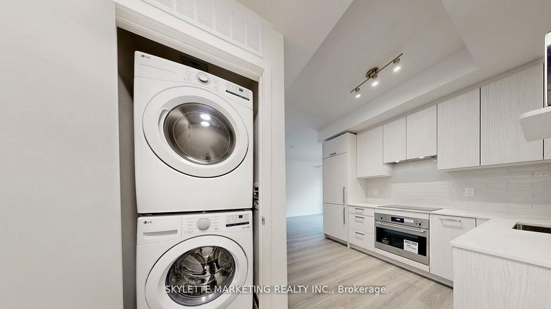 35 - 73 Curlew Dr, Toronto, M3A 0B1 | Image 3