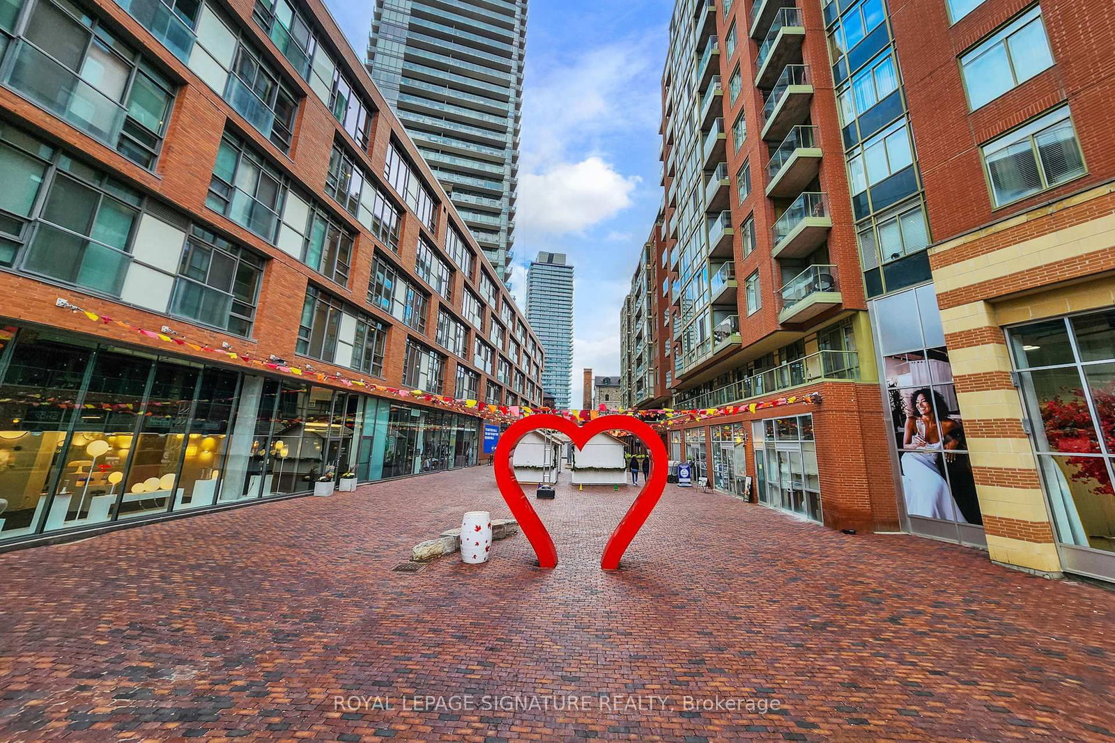 39 Parliament Street, Unit 1205 - Photo 14