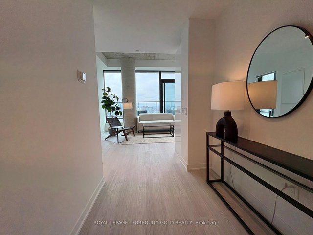 2003 - 195 McCaul Street