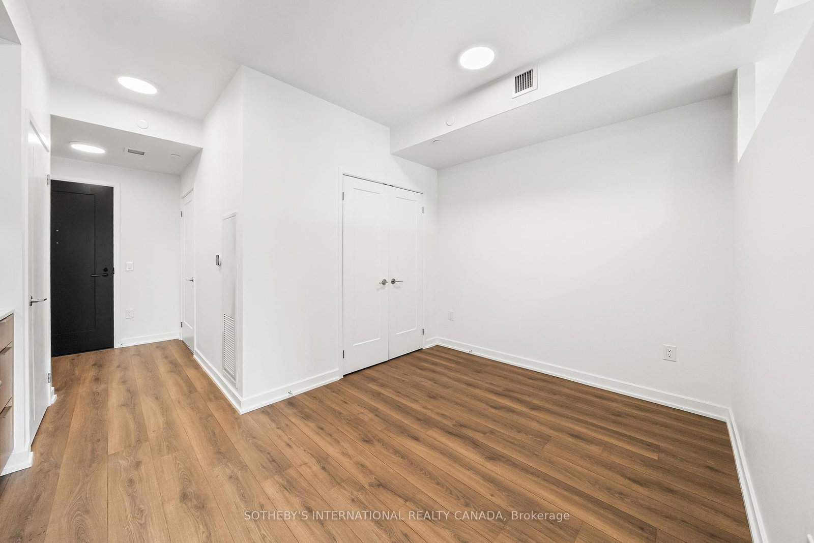 88 Bathurst Street, Unit 919 - Photo 13