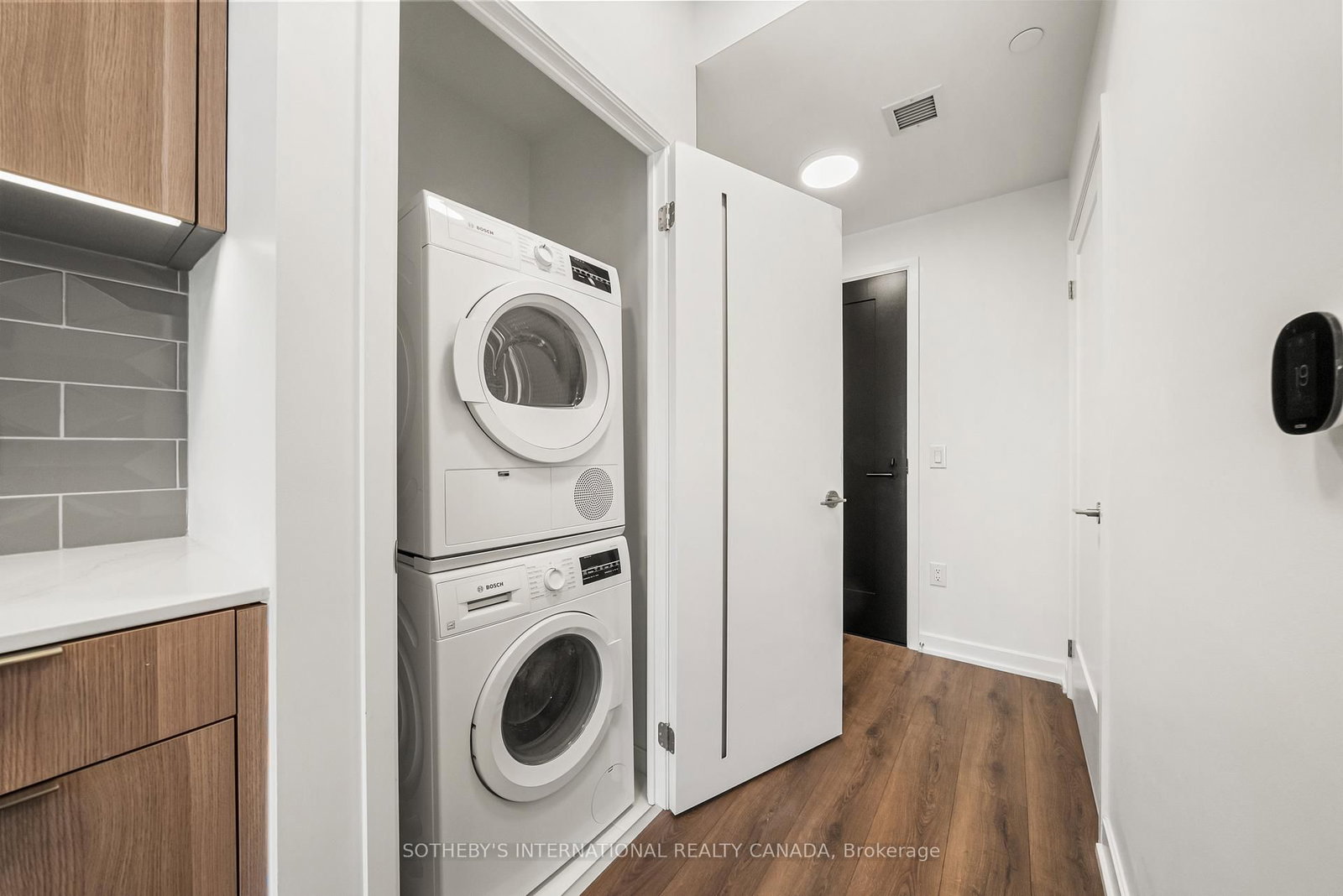 88 Bathurst Street, Unit 919 - Photo 16