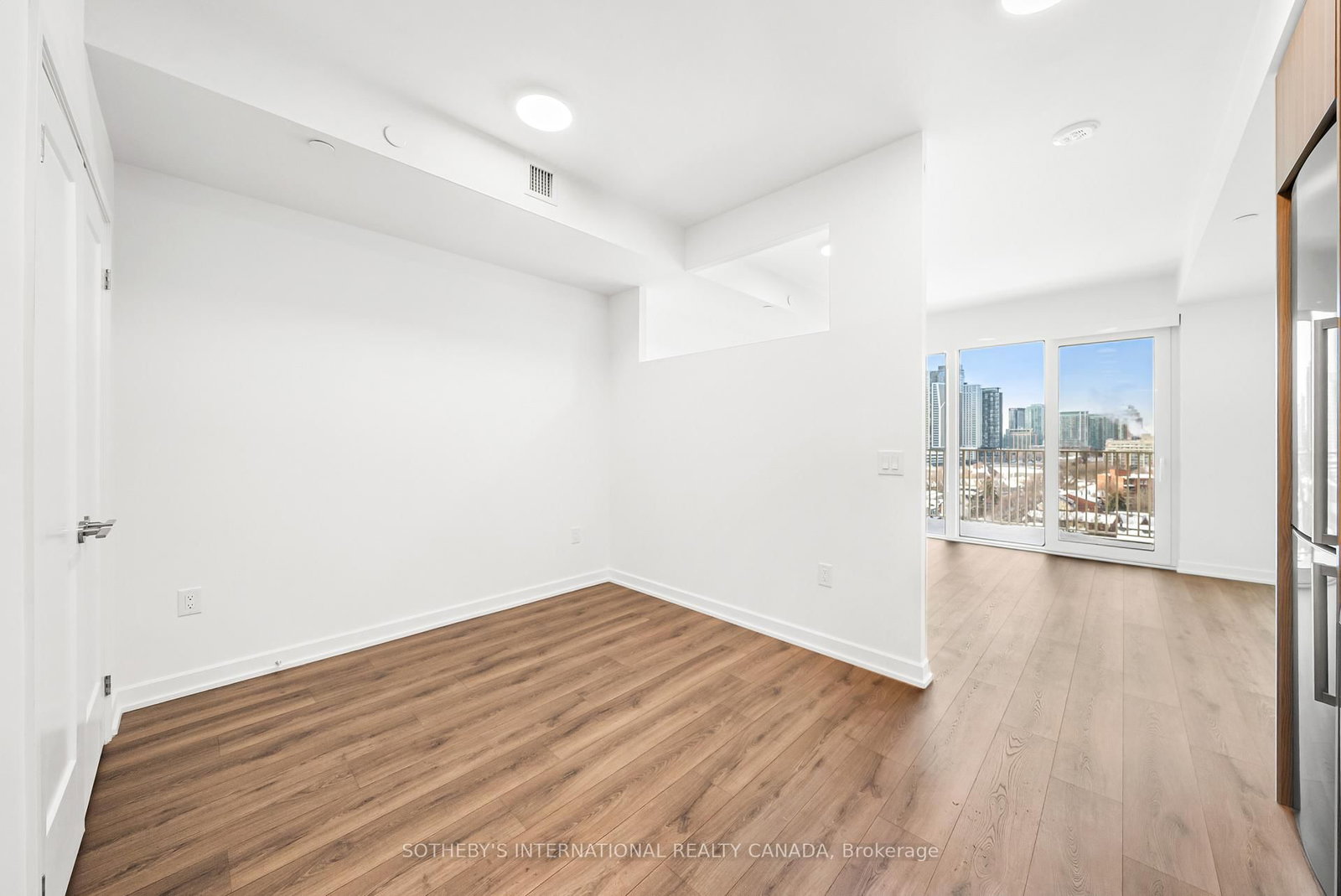 88 Bathurst Street, Unit 919 - Photo 4