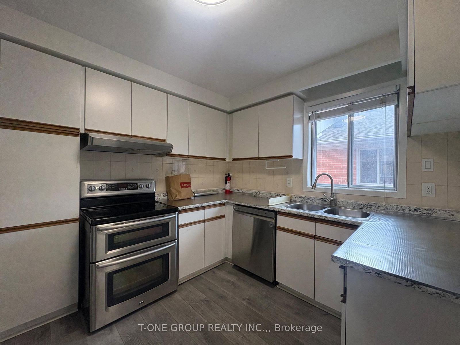 108 Bowhill Crescent, Unit Upper Fl - Photo 17