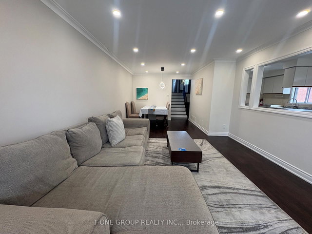 Upper Fl - 108 Bowhill Crescent