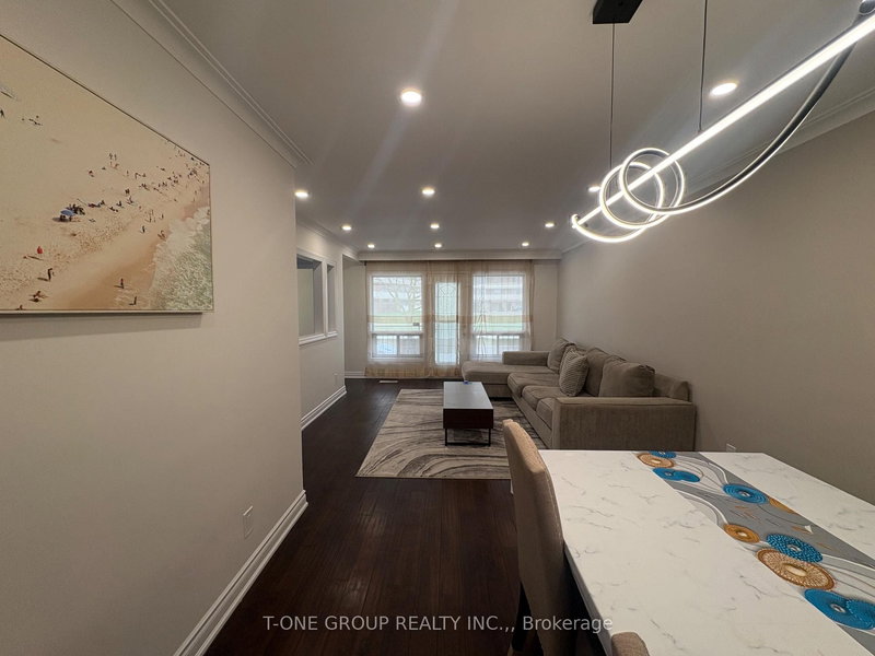 Upper Fl - 108 Bowhill Cres, Toronto, M2J 3S2 | Image 3