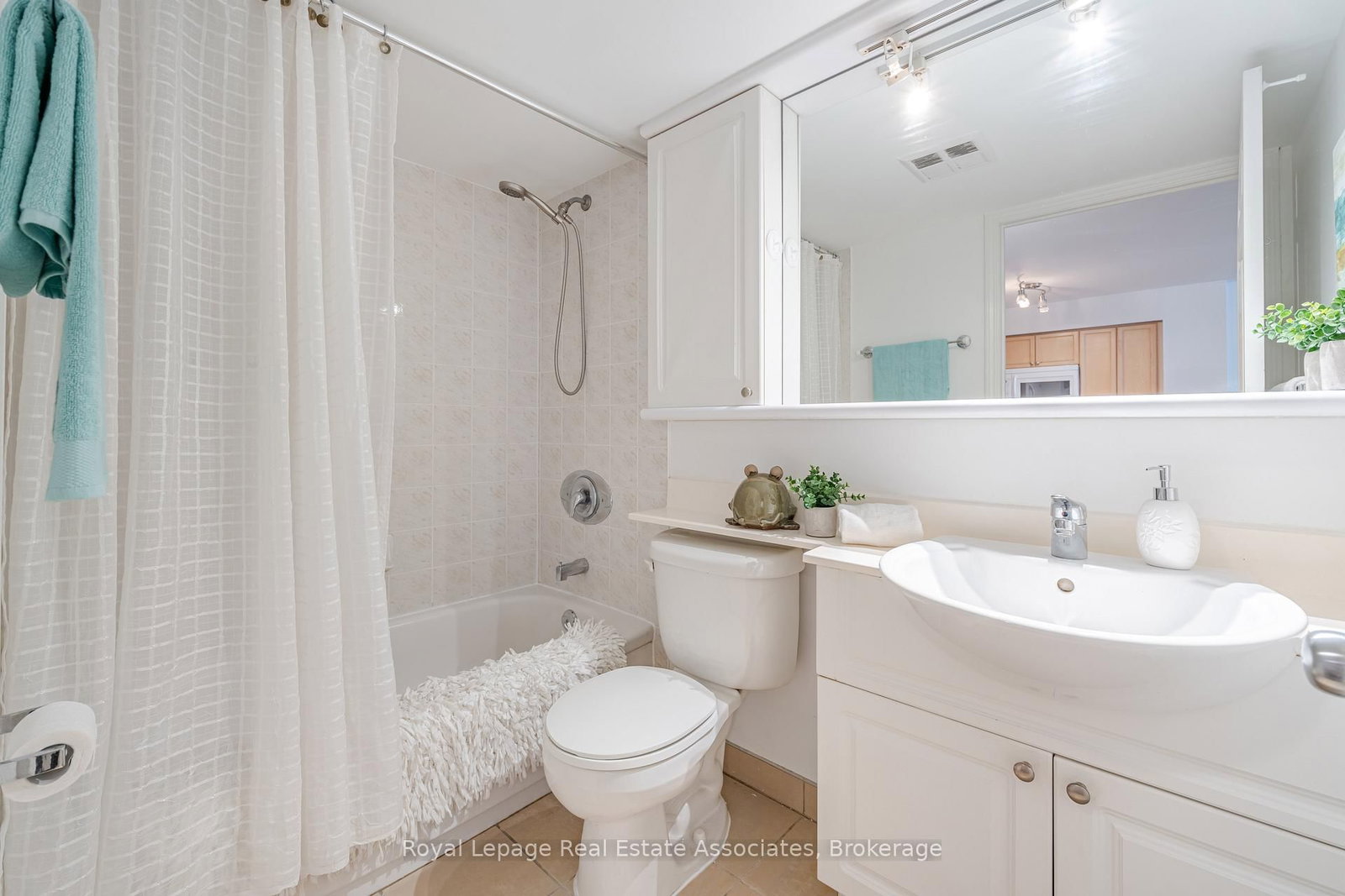 388 Bloor Street E, Unit 1507 - Photo 20