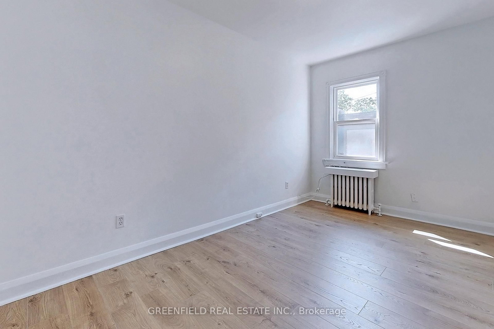 1747 Bayview Avenue, Unit Upper - Photo 13