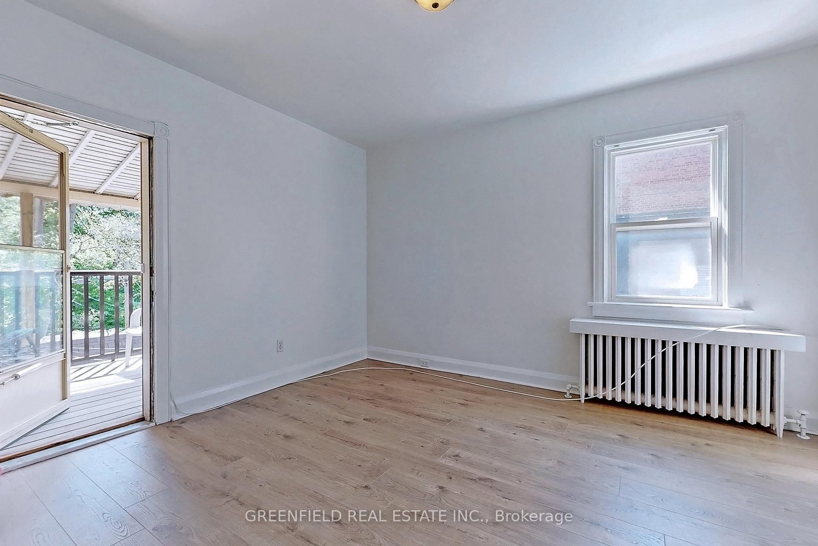 1747 Bayview Avenue, Unit Upper - Photo 16