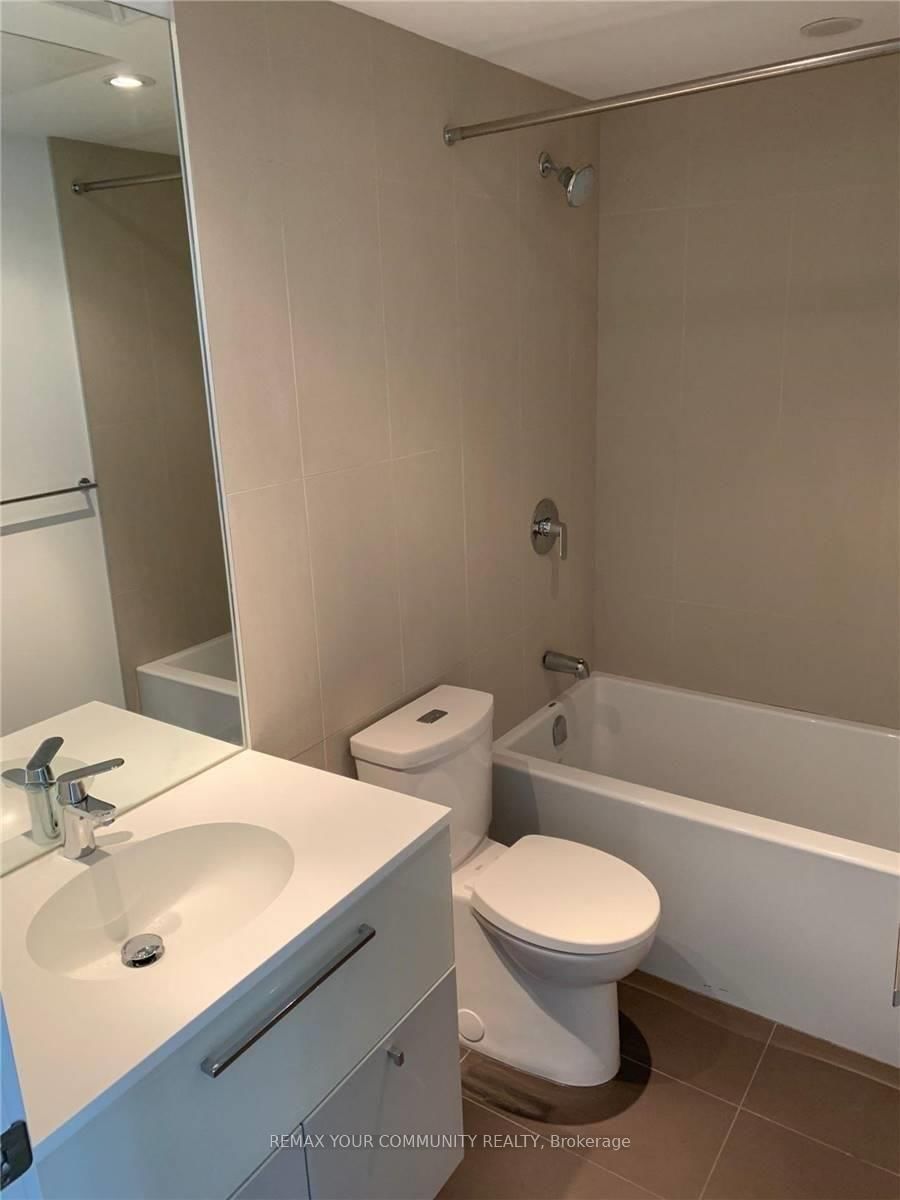 15 Grenville Street, Unit 707 - Photo 5