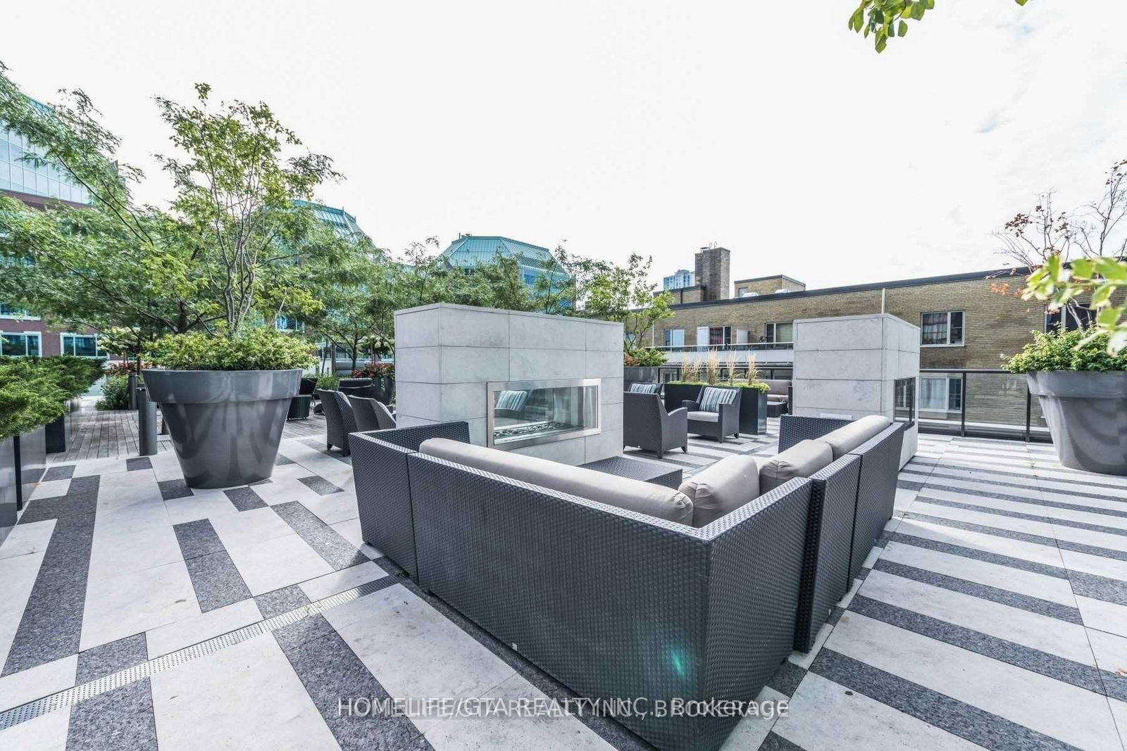 101 Charles Street E, Unit 2111 - Photo 31