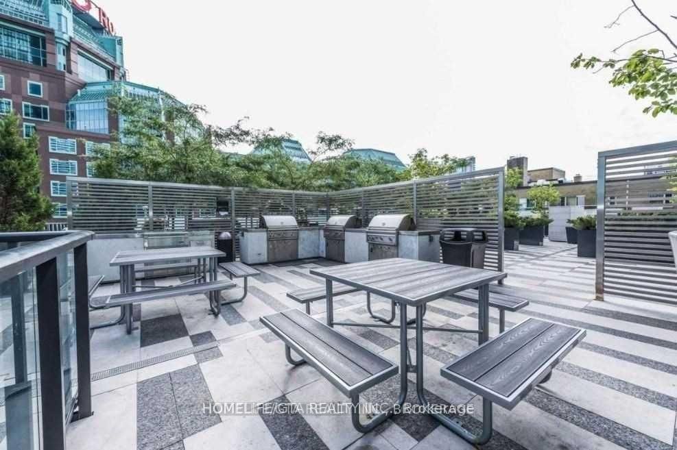 101 Charles Street E, Unit 2111 - Photo 32