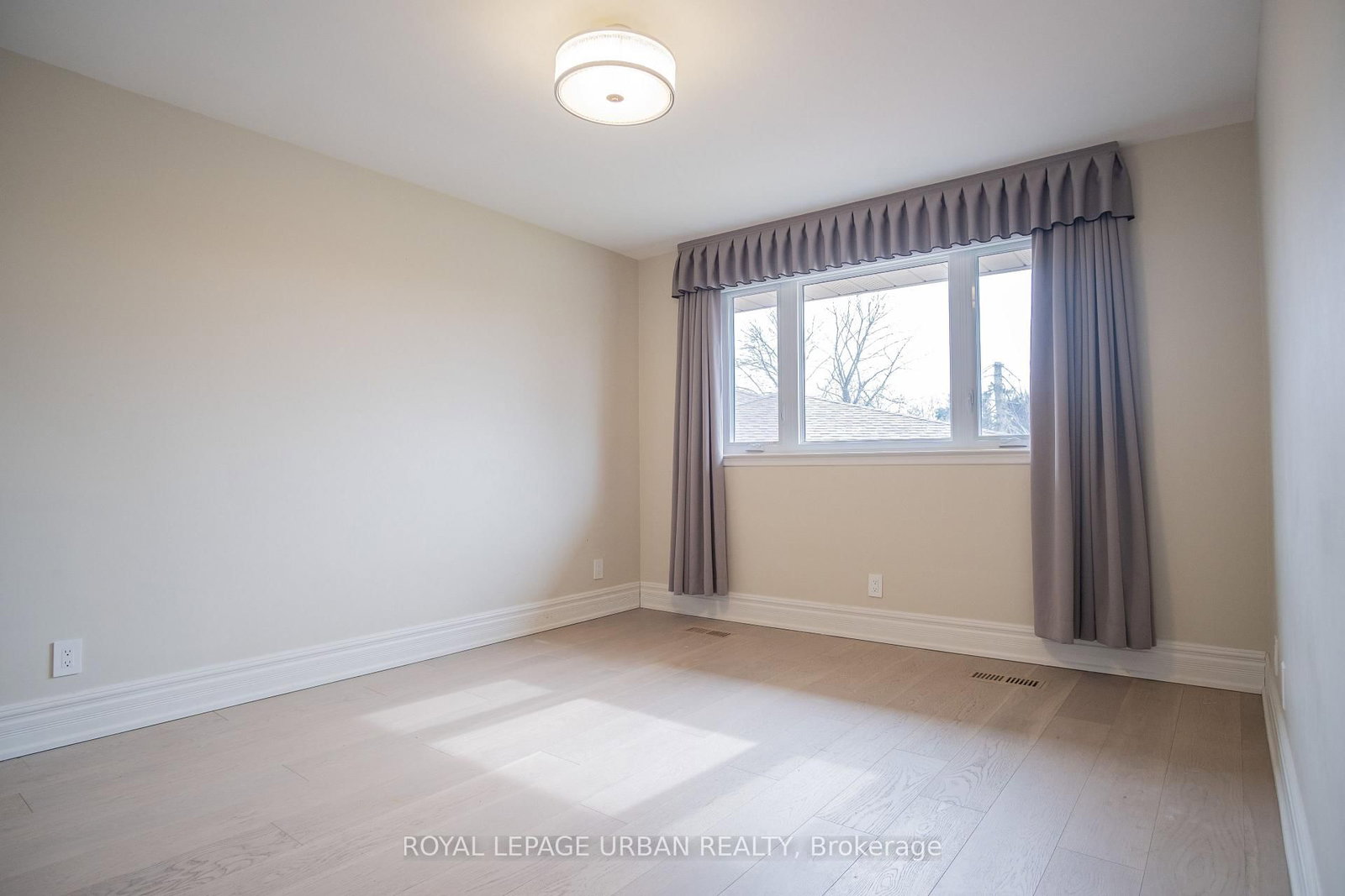 Detached House for lease at 9 Page Avenue, Toronto, Ontario, M2K 2B3 - Bayview Village - MLS: C13000394