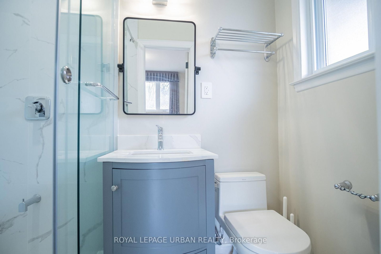 Detached House for lease at 9 Page Avenue, Toronto, Ontario, M2K 2B3 - Bayview Village - MLS: C13000394