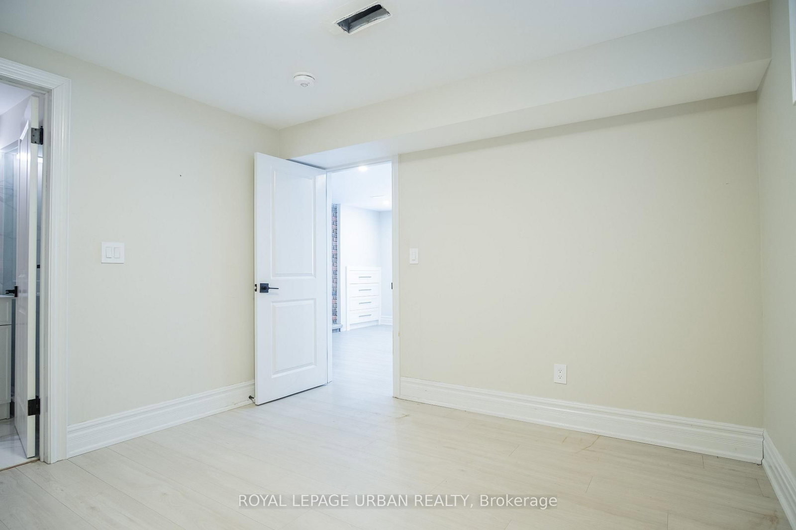 Detached House for lease at 9 Page Avenue, Toronto, Ontario, M2K 2B3 - Bayview Village - MLS: C13000394