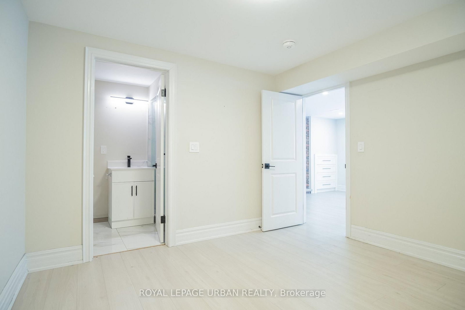 Detached House for lease at 9 Page Avenue, Toronto, Ontario, M2K 2B3 - Bayview Village - MLS: C13000394