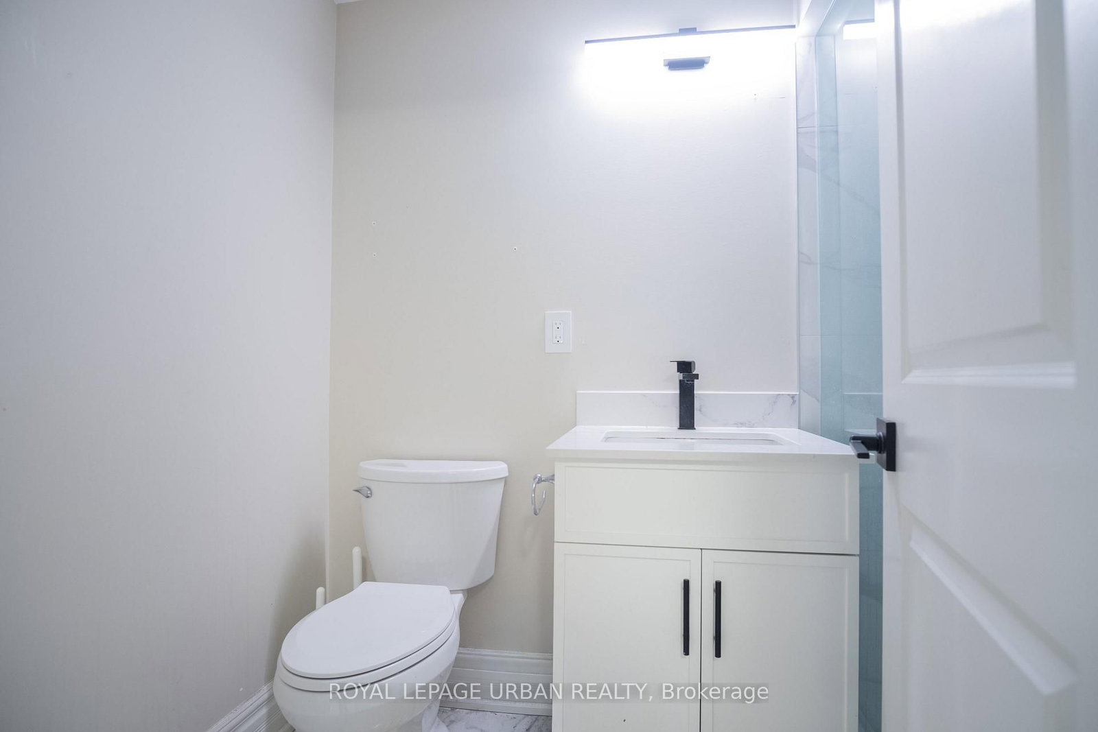 Detached House for lease at 9 Page Avenue, Toronto, Ontario, M2K 2B3 - Bayview Village - MLS: C13000394