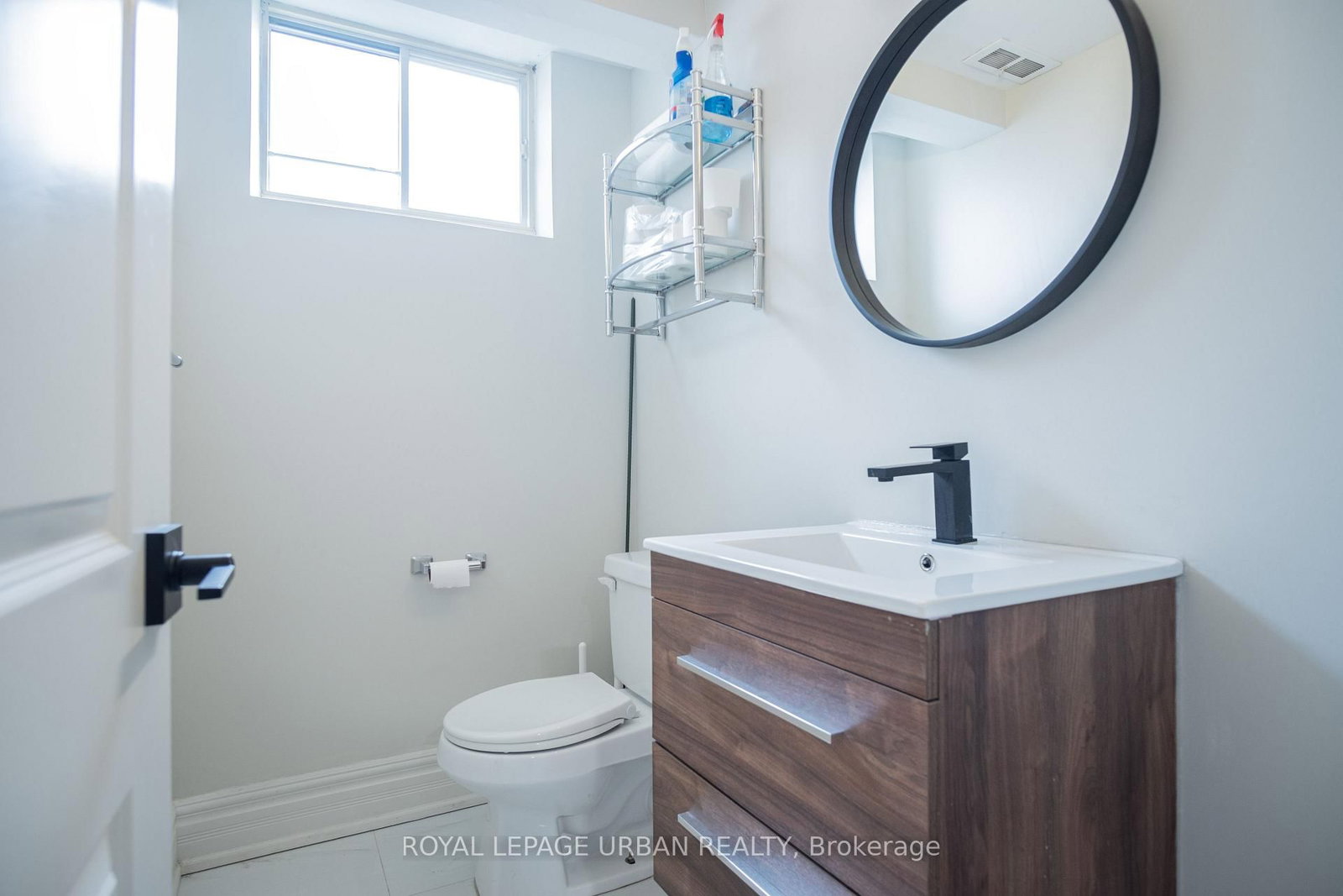 Detached House for lease at 9 Page Avenue, Toronto, Ontario, M2K 2B3 - Bayview Village - MLS: C13000394