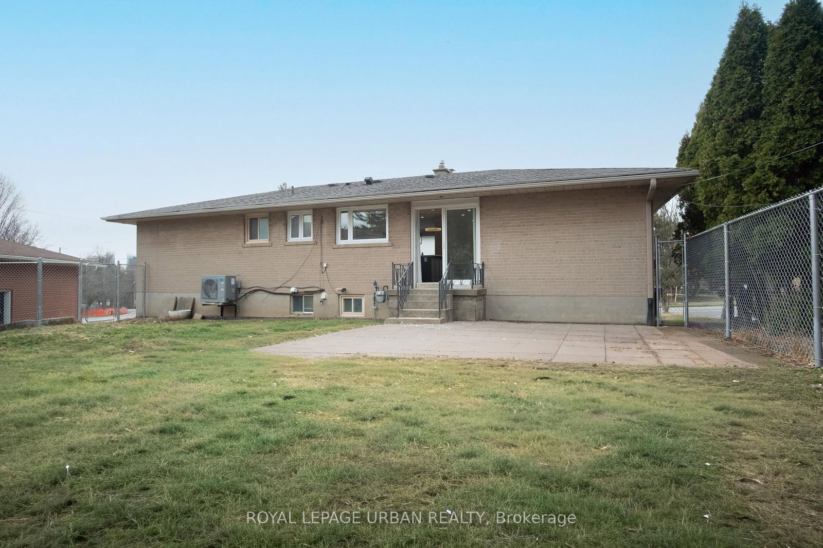 Detached House for lease at 9 Page Avenue, Toronto, Ontario, M2K 2B3 - Bayview Village - MLS: C13000394