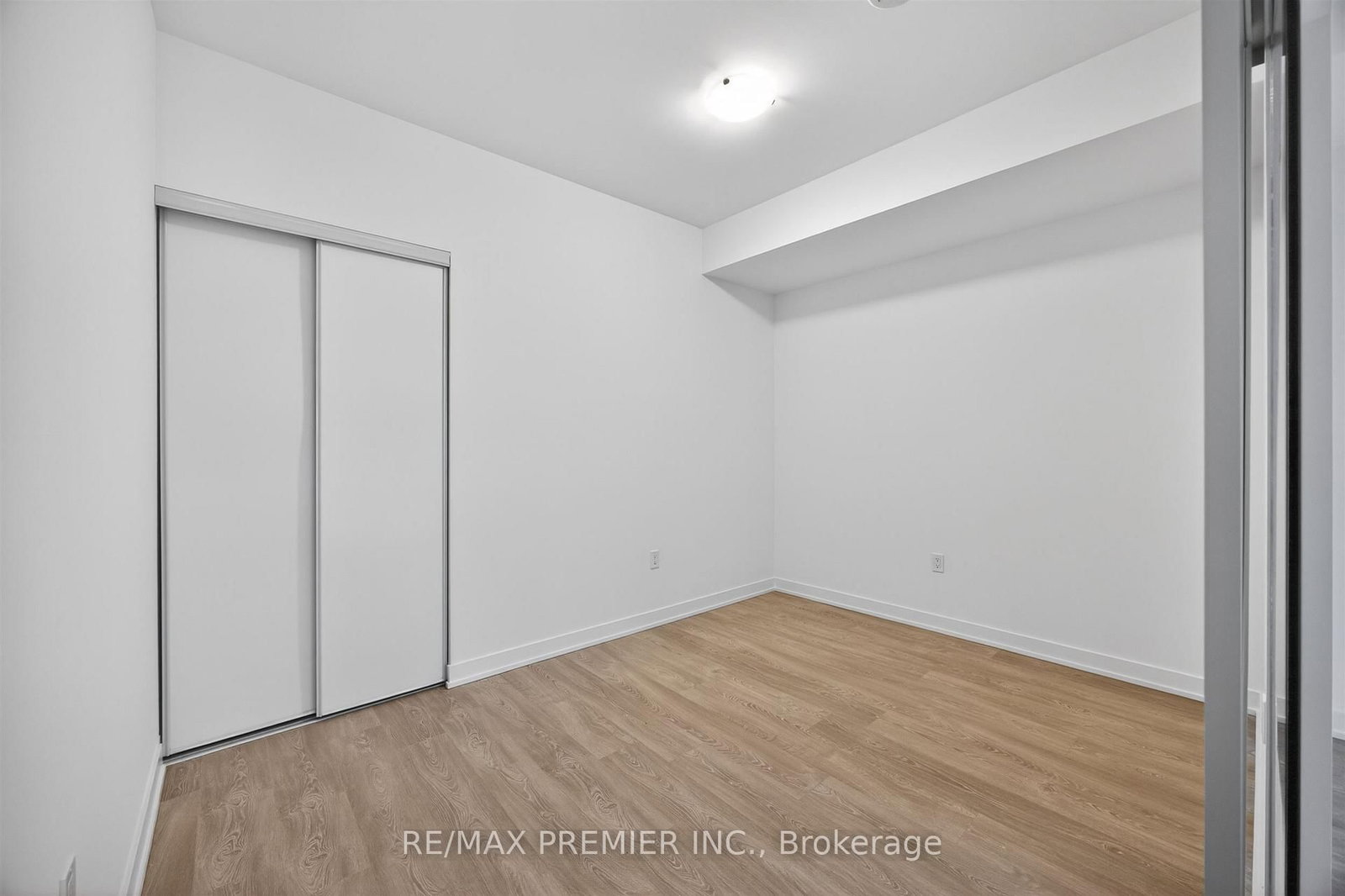 634 Church Street, Unit 811 - Photo 18