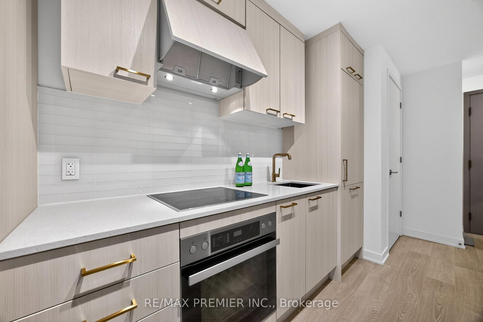 634 Church Street, Unit 811 - Photo 6