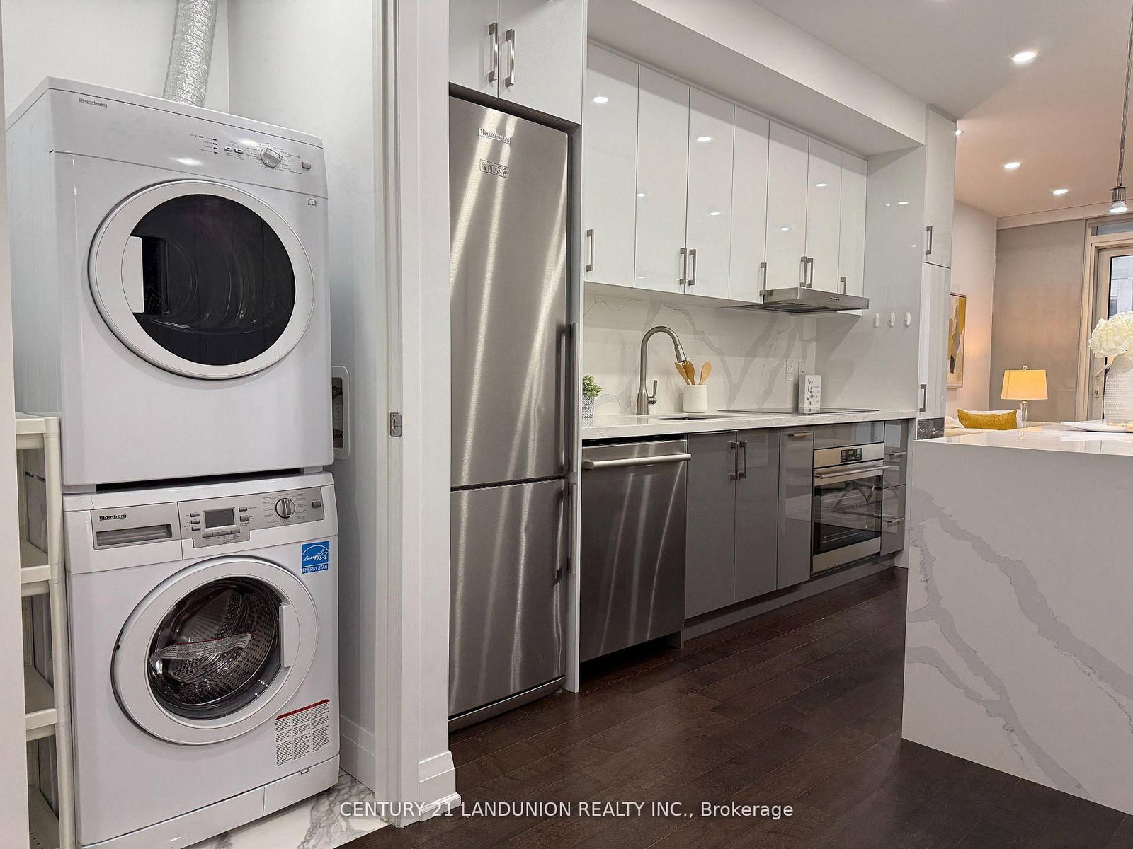 1 Bloor Street E, Unit 1508 - Photo 26