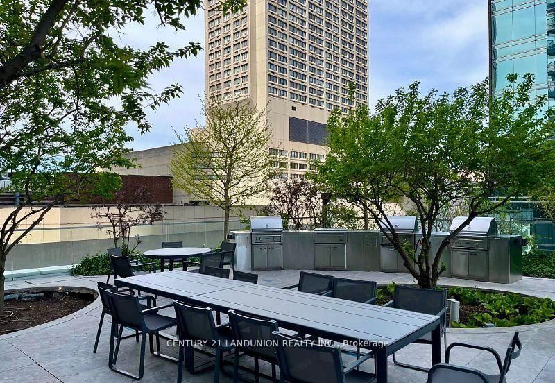 1 Bloor Street E, Unit 1508 - Photo 31