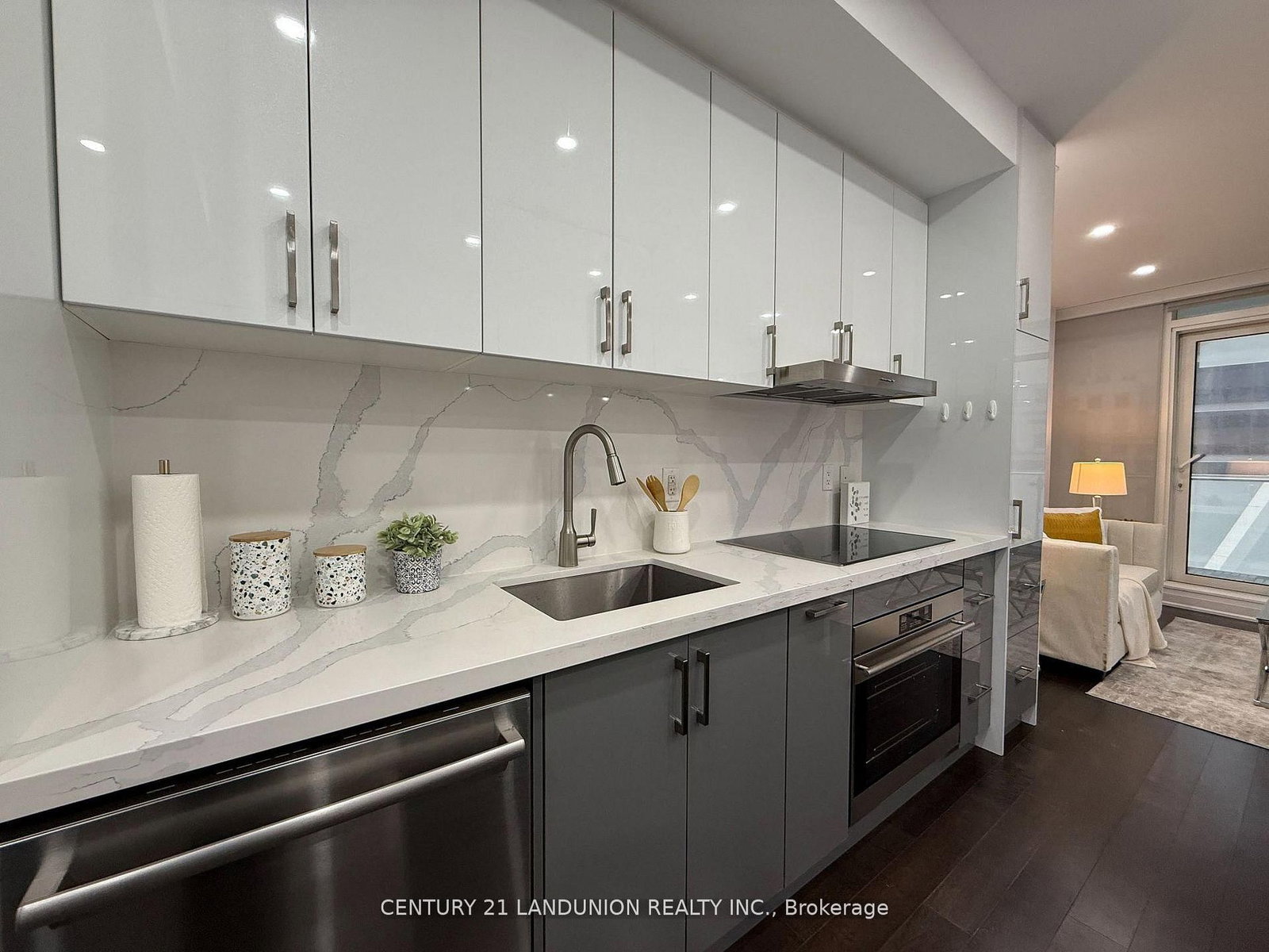 1 Bloor Street E, Unit 1508 - Photo 4