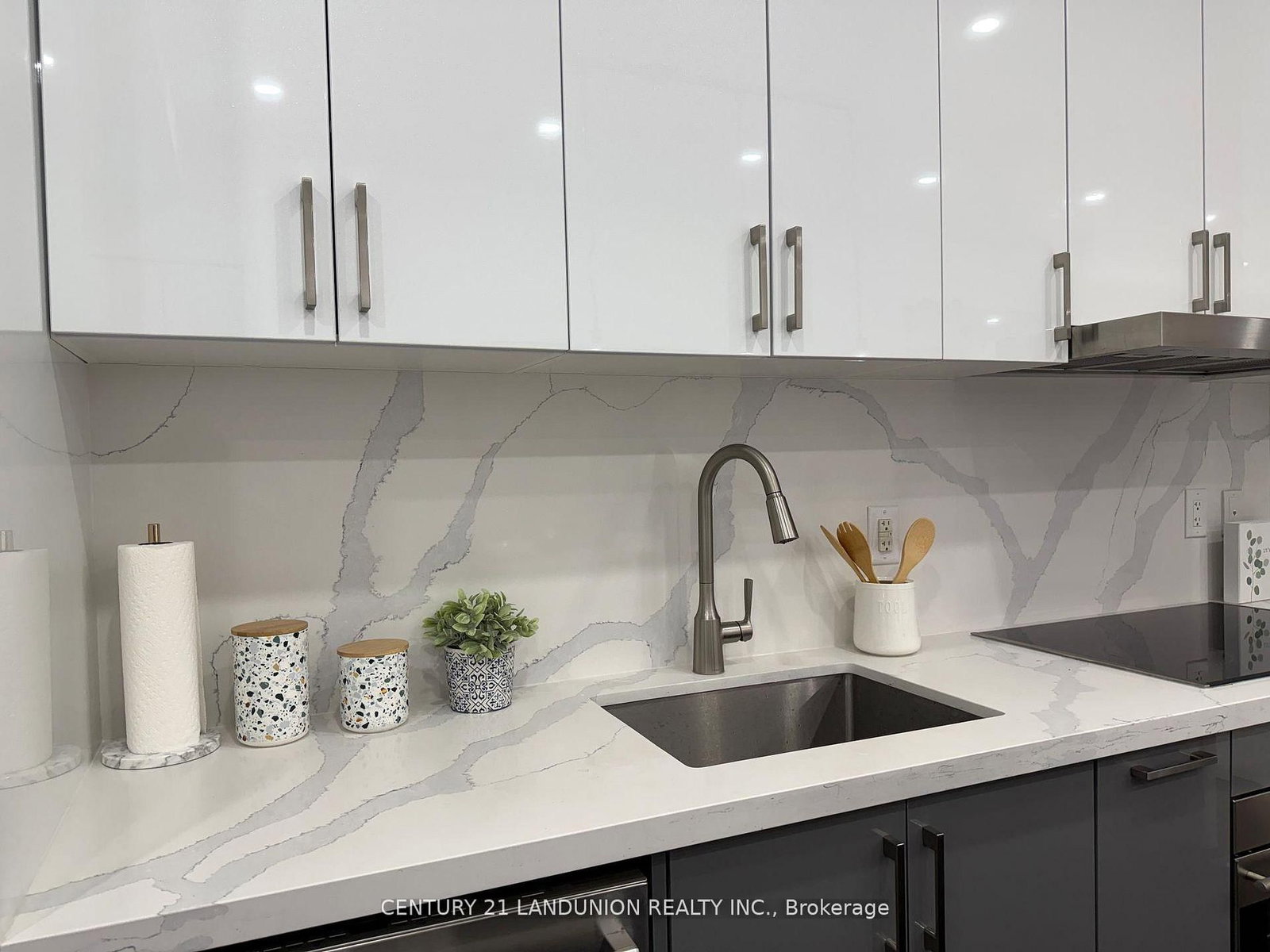 1 Bloor Street E, Unit 1508 - Photo 5