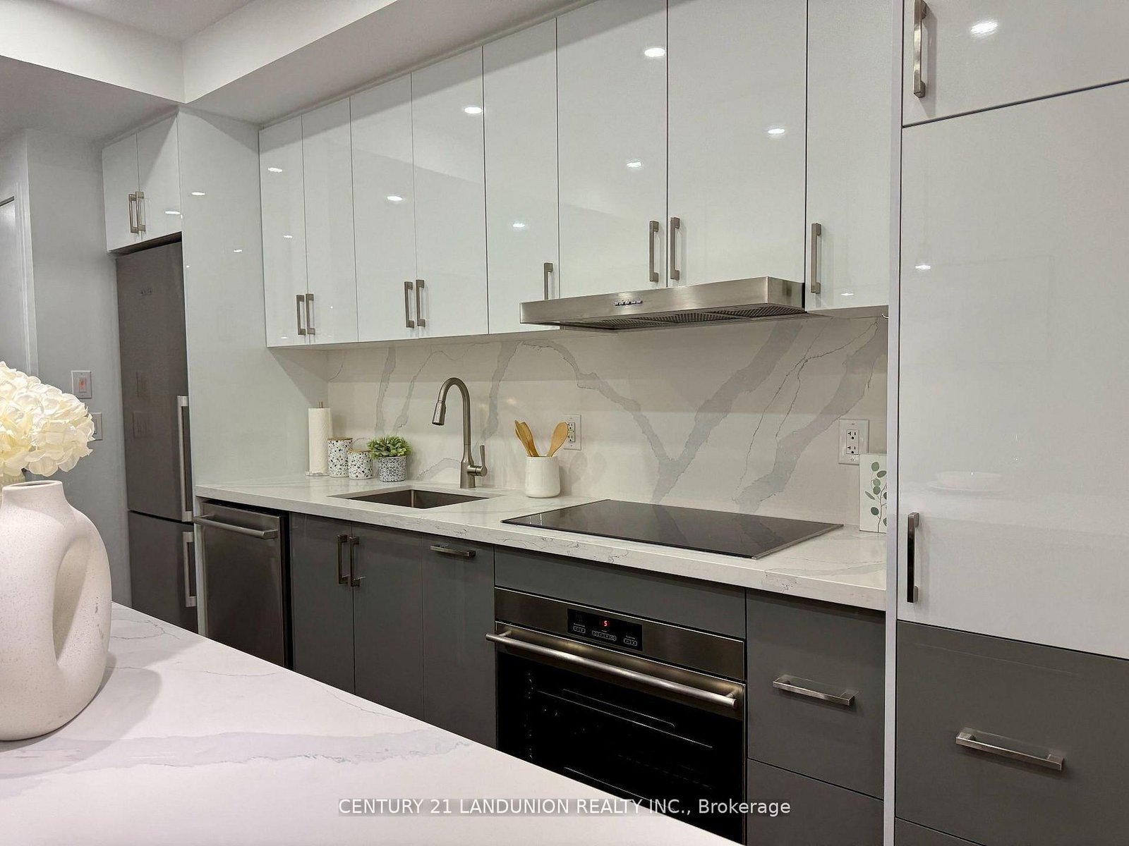 1 Bloor Street E, Unit 1508 - Photo 6