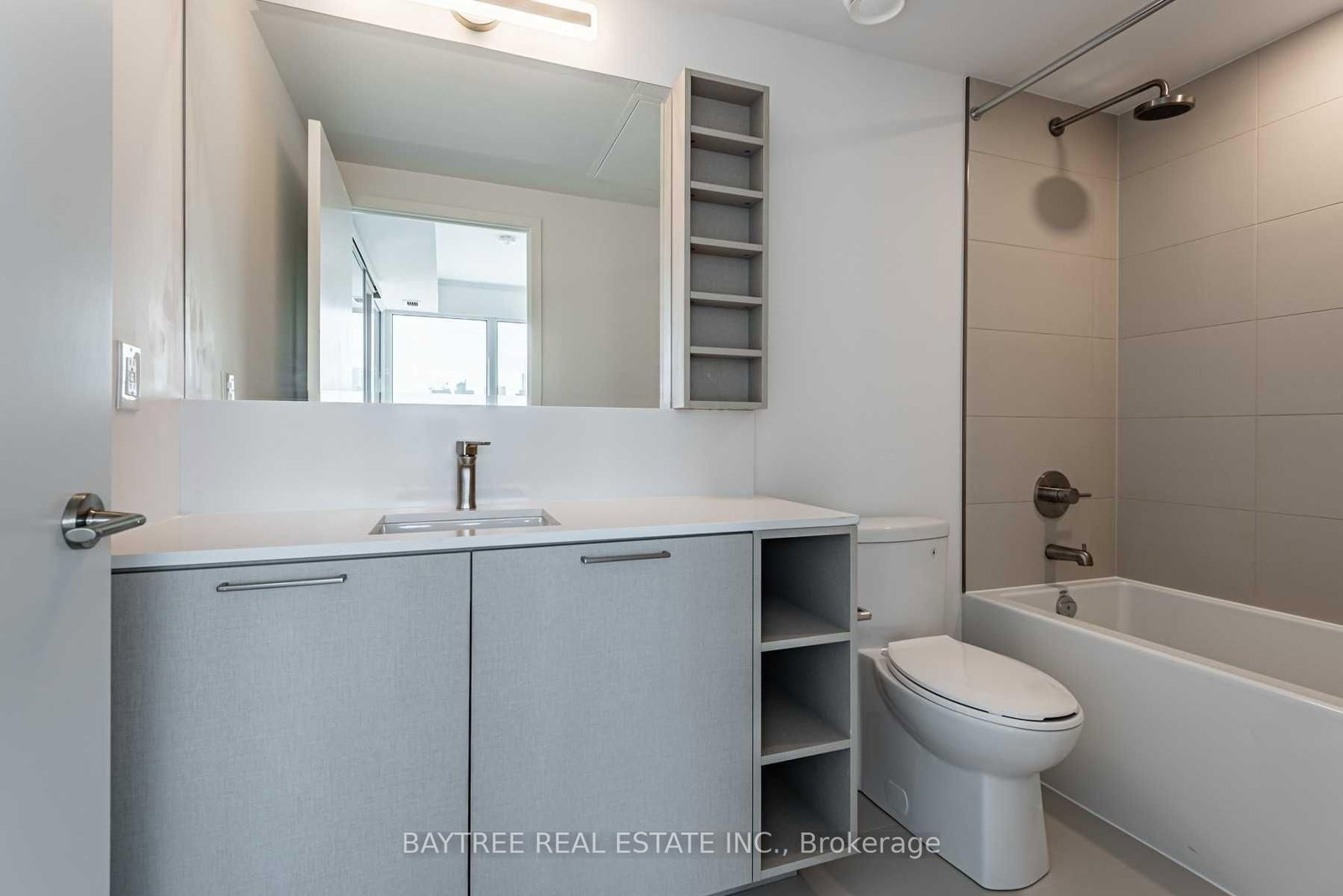 19 Western Battery Road, Unit 3220 - Photo 12