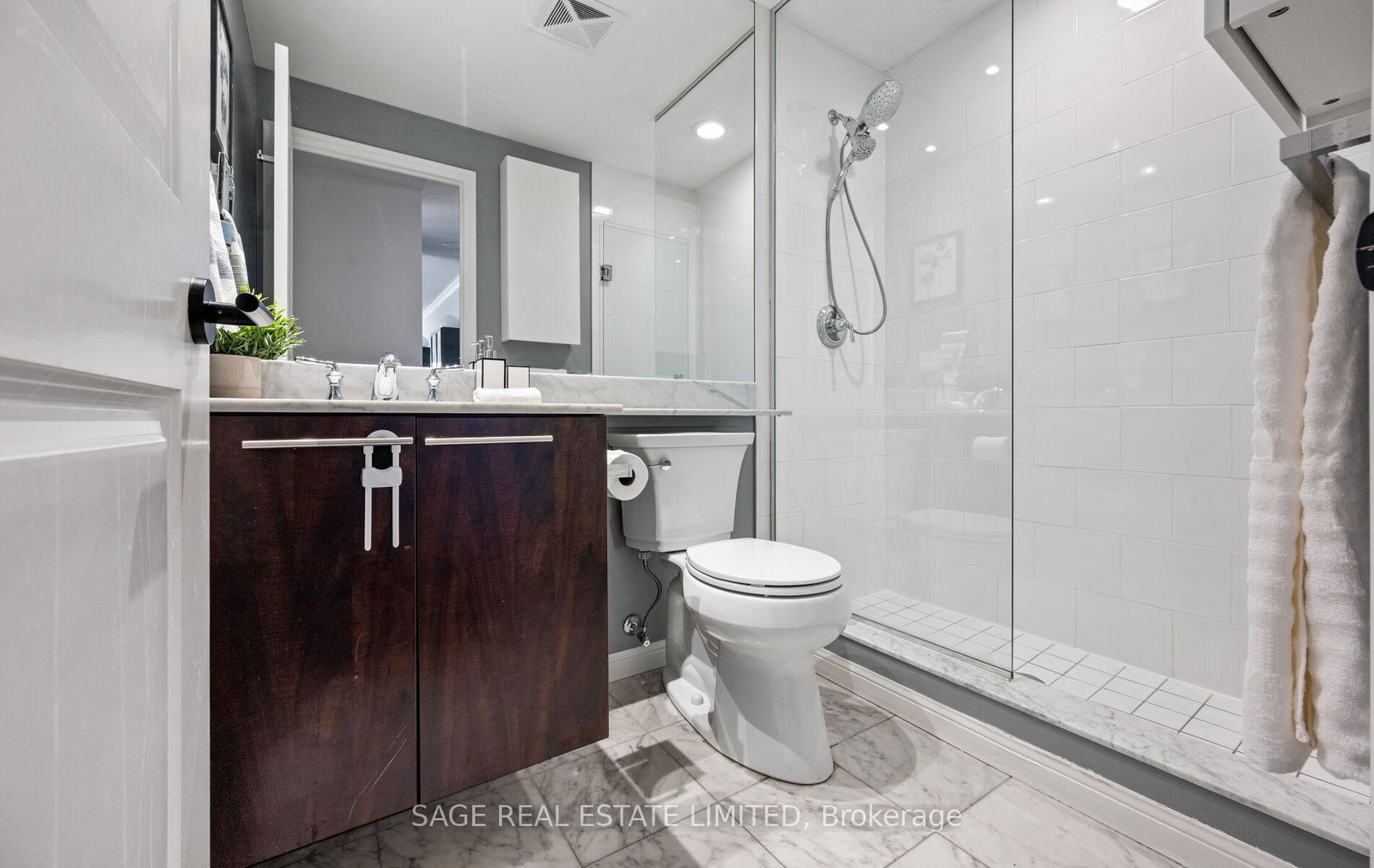 Condo for sale at 506-628 Fleet Street, Toronto, Ontario, M5V 1A8 - Niagara - MLS: C13000492