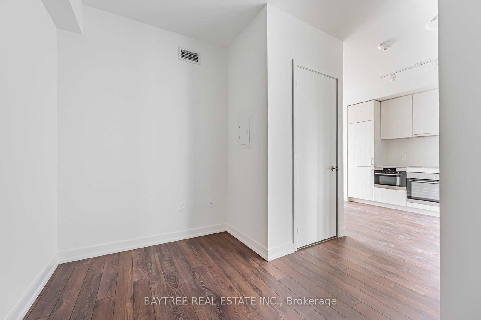 158 Front Street E, Unit 422 - Photo 10
