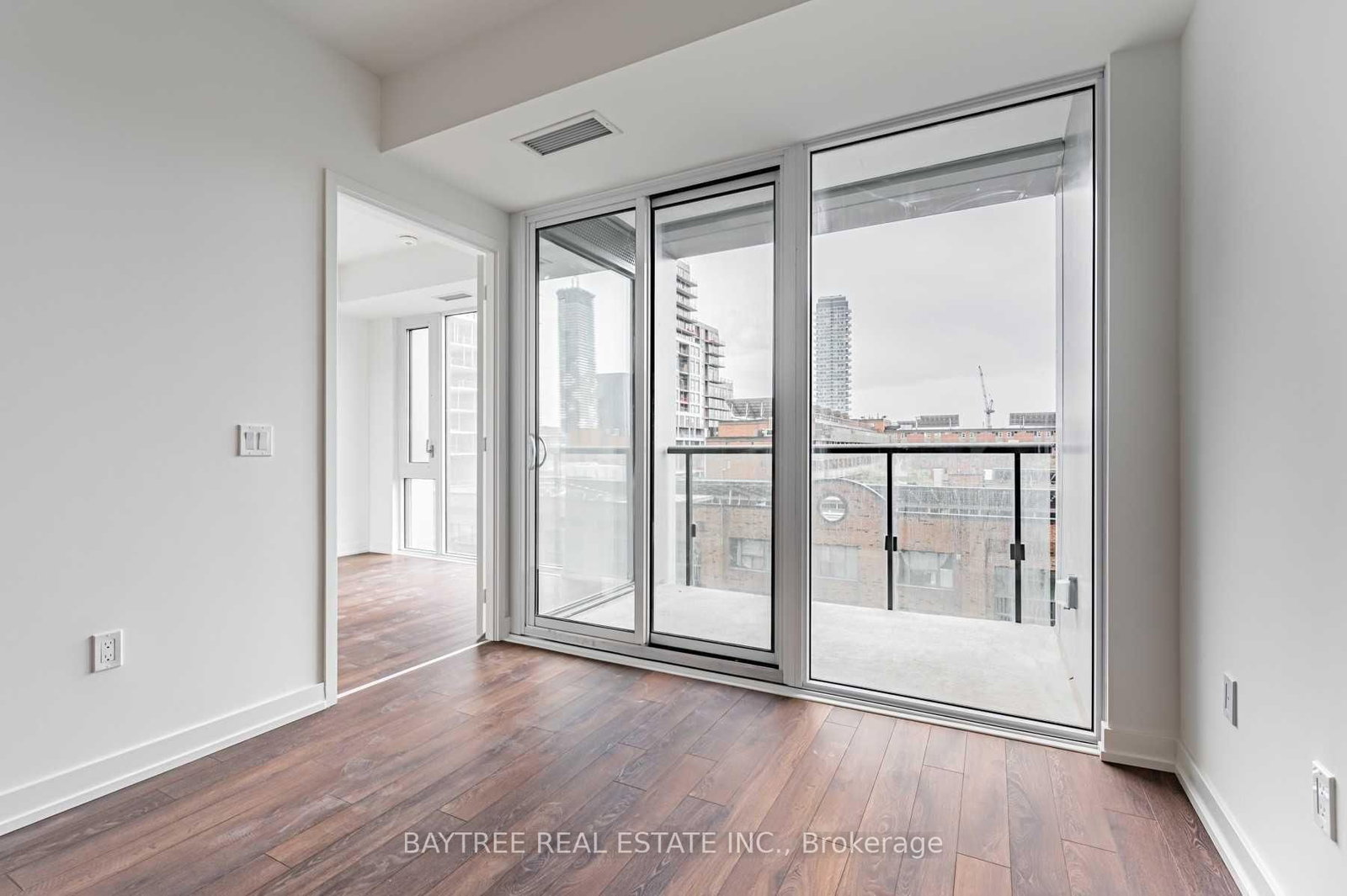 158 Front Street E, Unit 422 - Photo 12