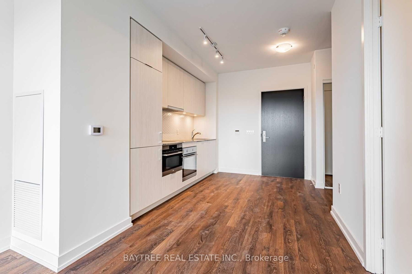 158 Front Street E, Unit 422 - Photo 6