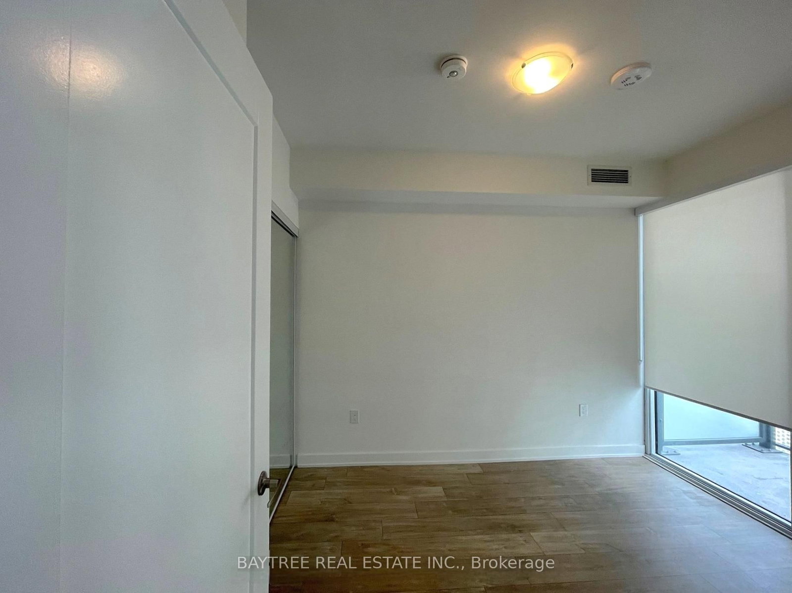 135 Lower Sherbourne Street, Unit 2218 W - Photo 3